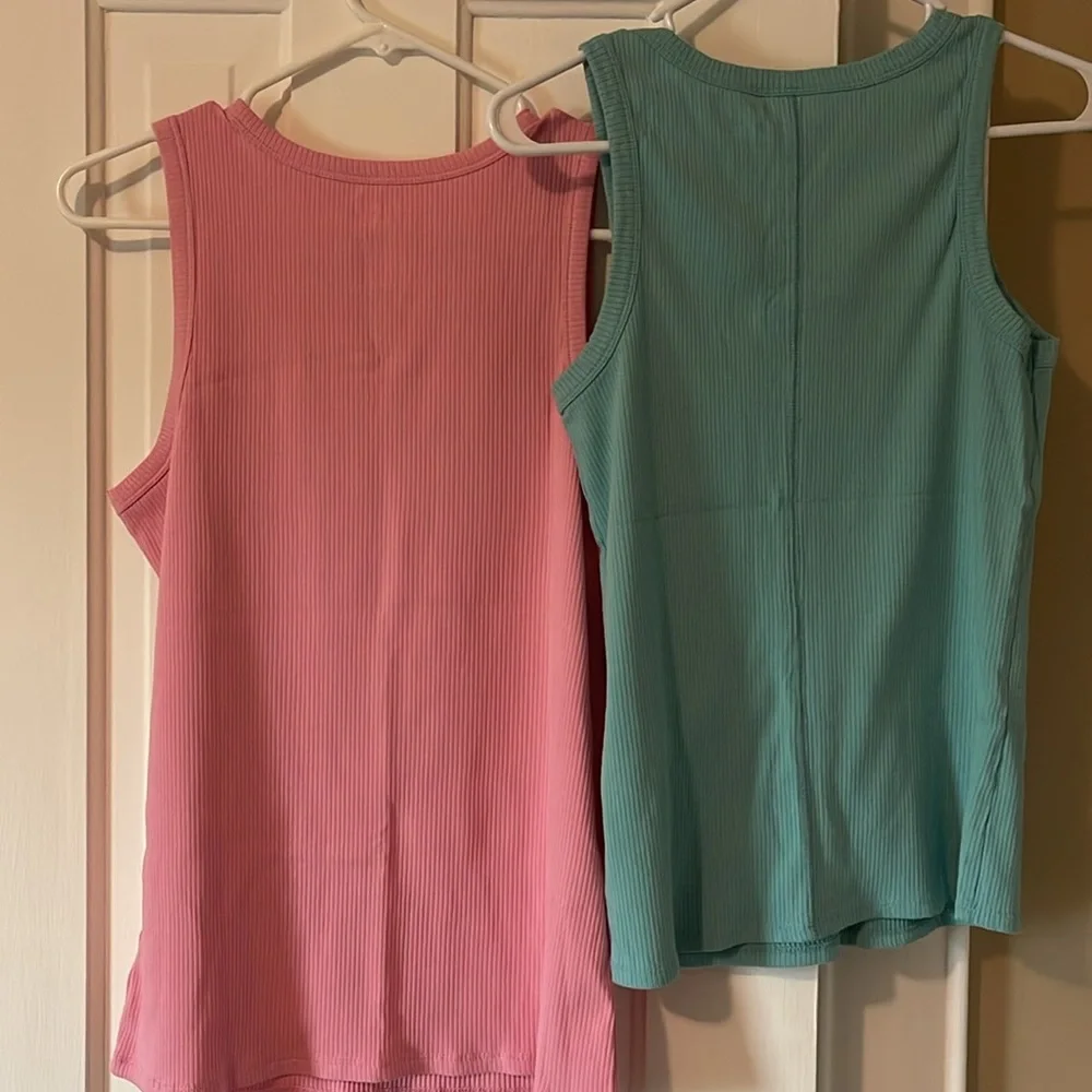 Tank Top Set - Picture 4 of 4
